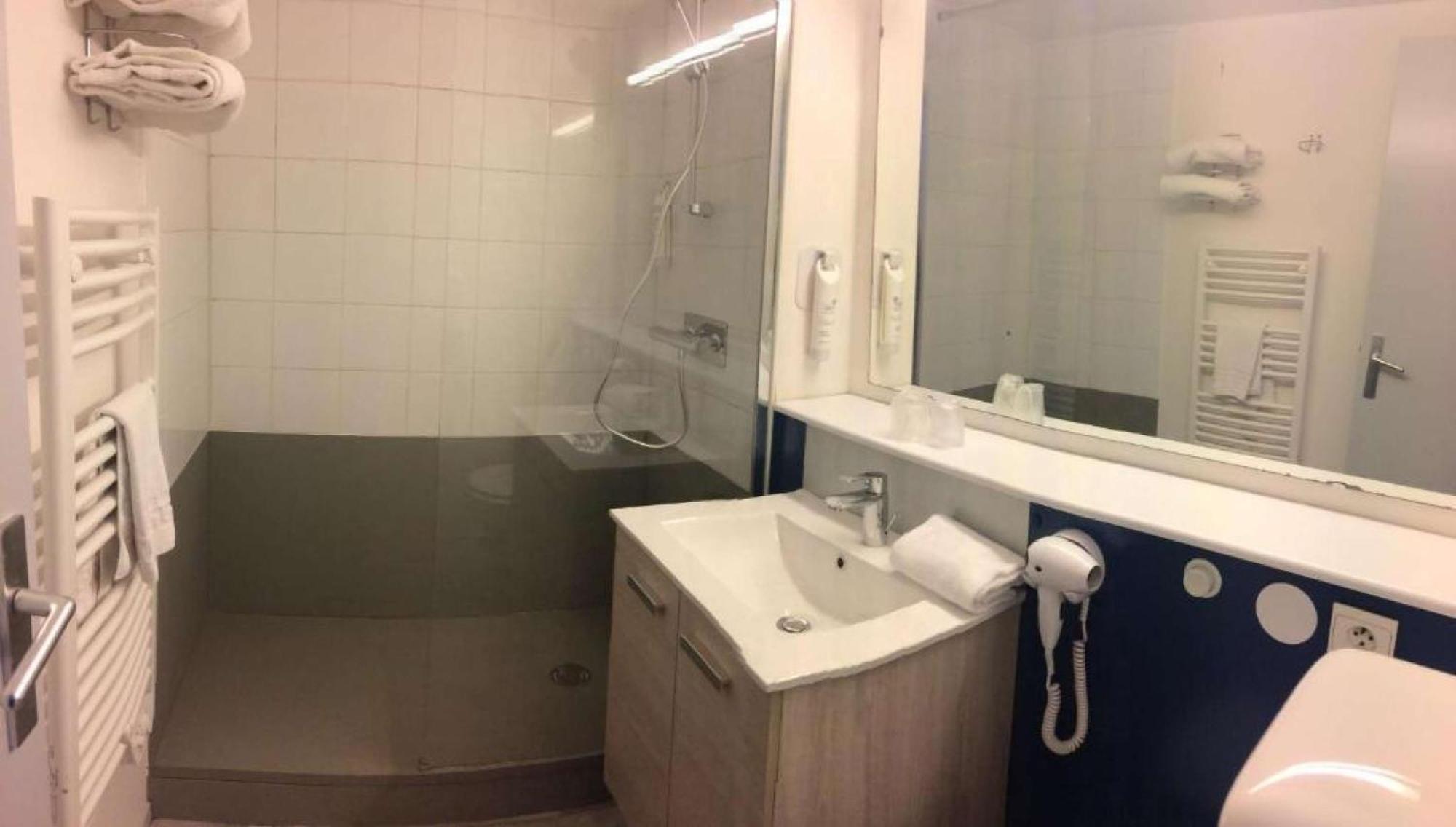Brit Hotel Confort Morlaix Saint-Martin-des-Champs  Zewnętrze zdjęcie