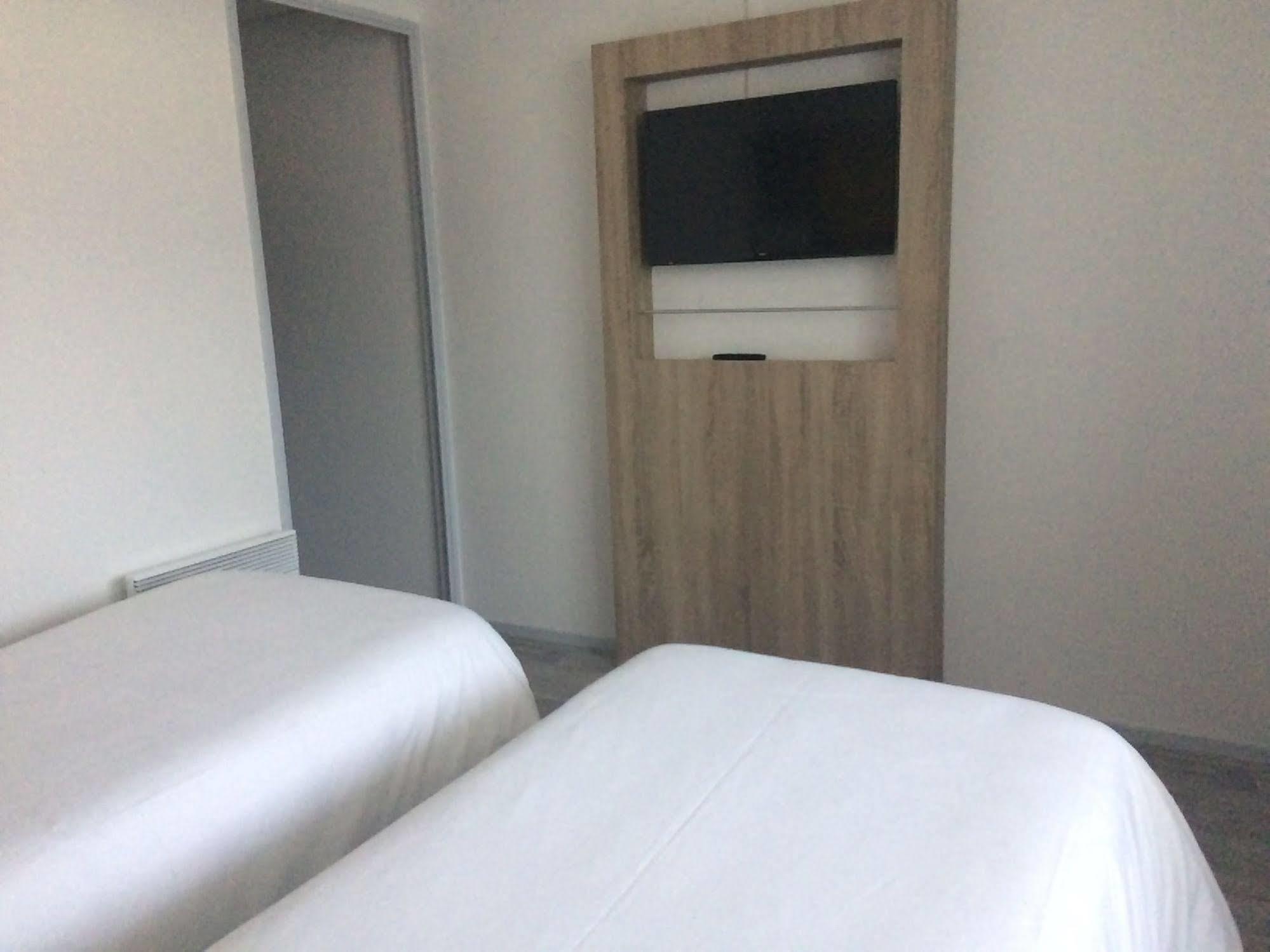 Brit Hotel Confort Morlaix Saint-Martin-des-Champs  Zewnętrze zdjęcie